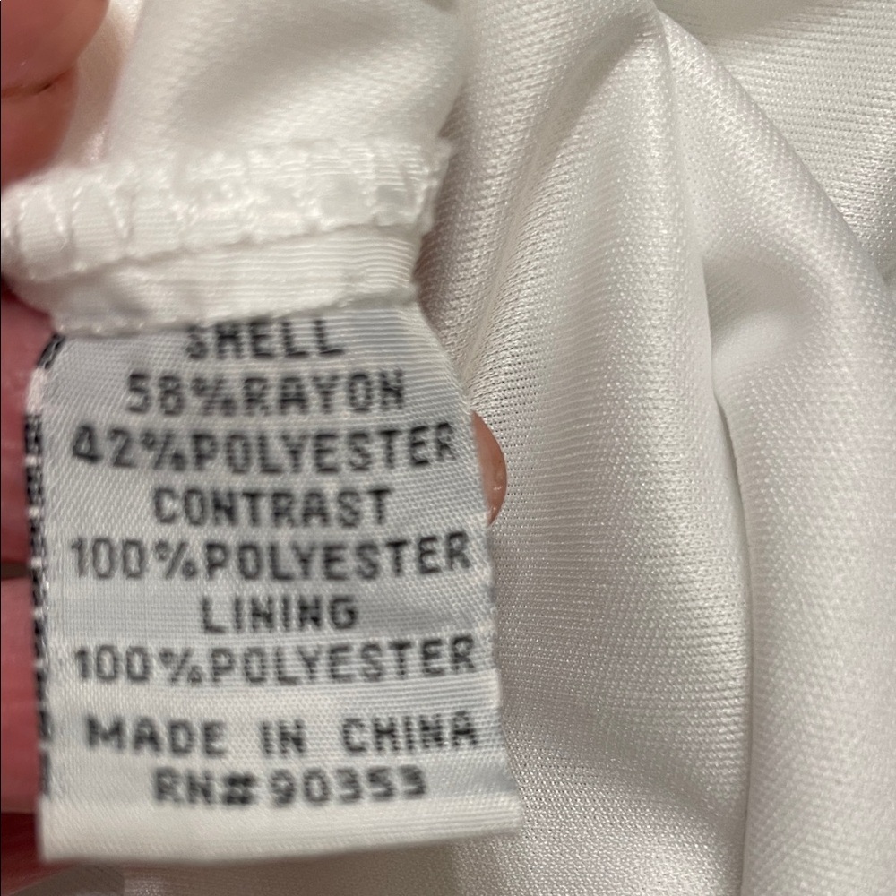 Chic White Maxi Dress with Button Details about 48 inch - Picture 8 of 11